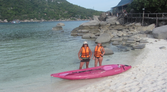 Kayak to Koh Nangyuan